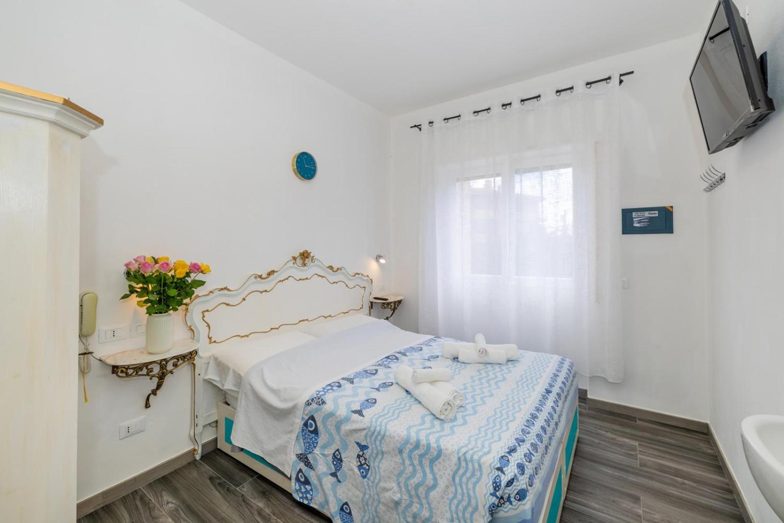 B&B Oasi Finale Ligure Exterior photo